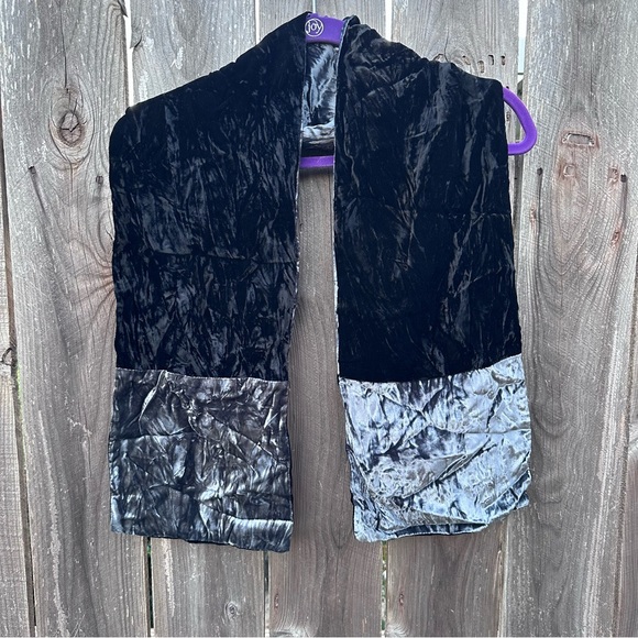 Morgan & Oates Crushed Velvet Scarf Block Color Black Green By Harrods 52”X8.5” - Picture 1 of 5